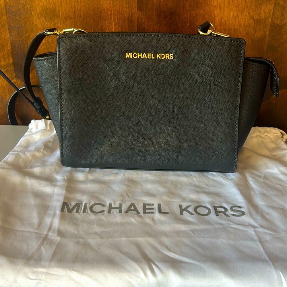 Michael Kors cross body